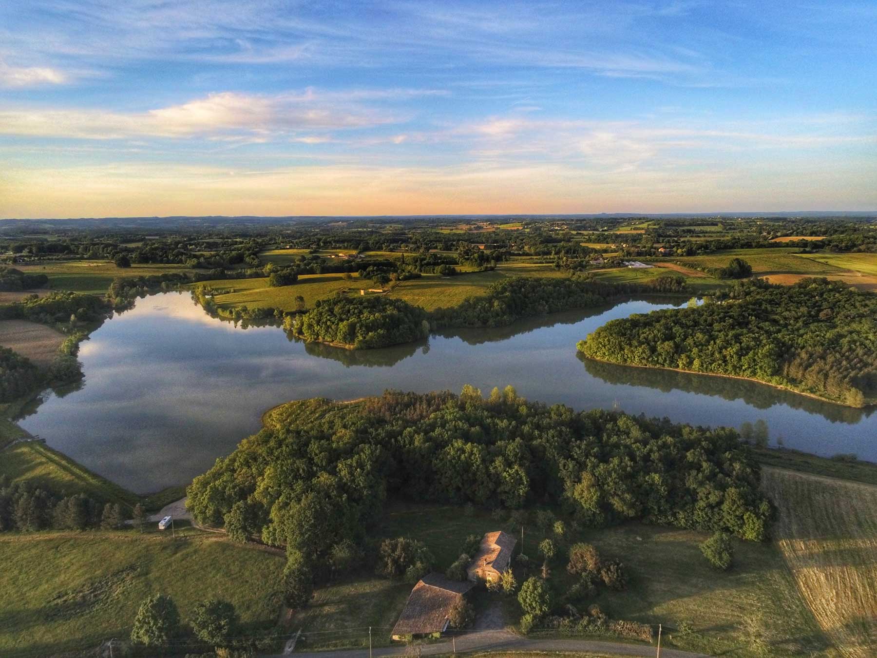 Lac des Graoussettes - Droits photo : Mathieu Maxime Prod / OTPL